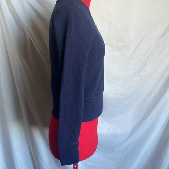 XS132 Gap crewneck long sleeve - Picture 6 of 9